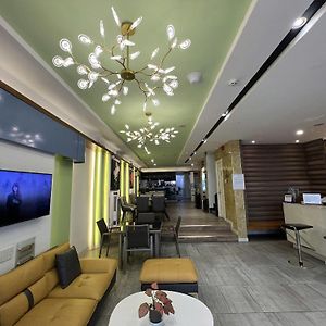 A25 Hotel - 142 Bui Thi Xuan